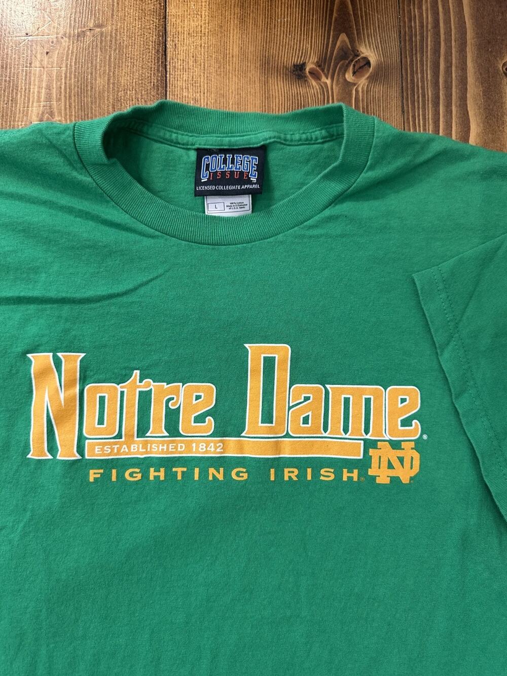 Vintage y2k University of Notre Dame Fighting Irish T-Shirt Large College Issue